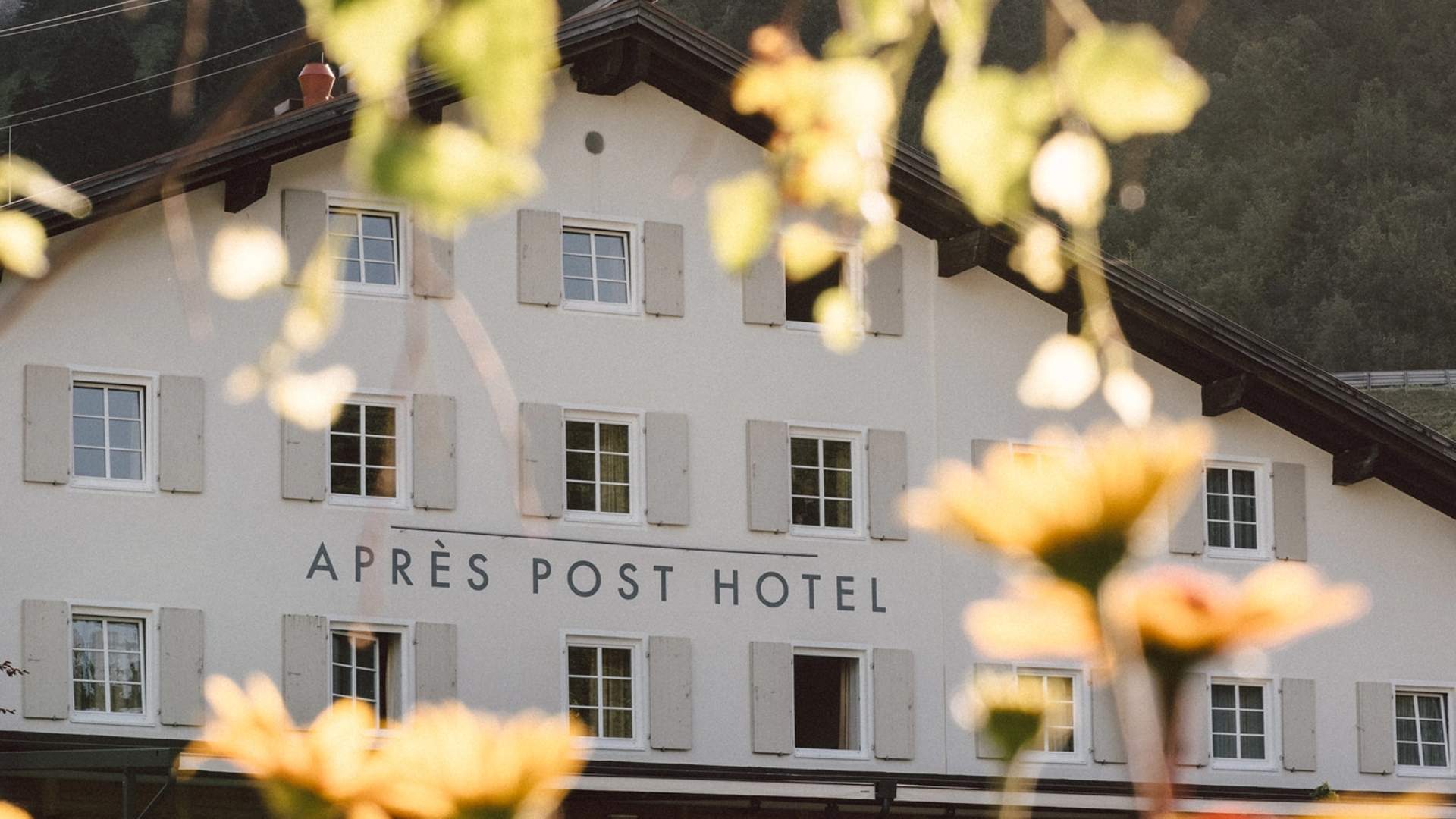 01_hotel-apres-post-blumen