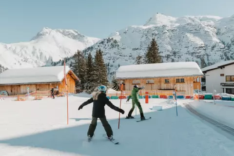 01_hotel-apres-post_skischule