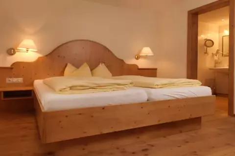 01_hotel-apres-post_doppelzimmer-komfort-m